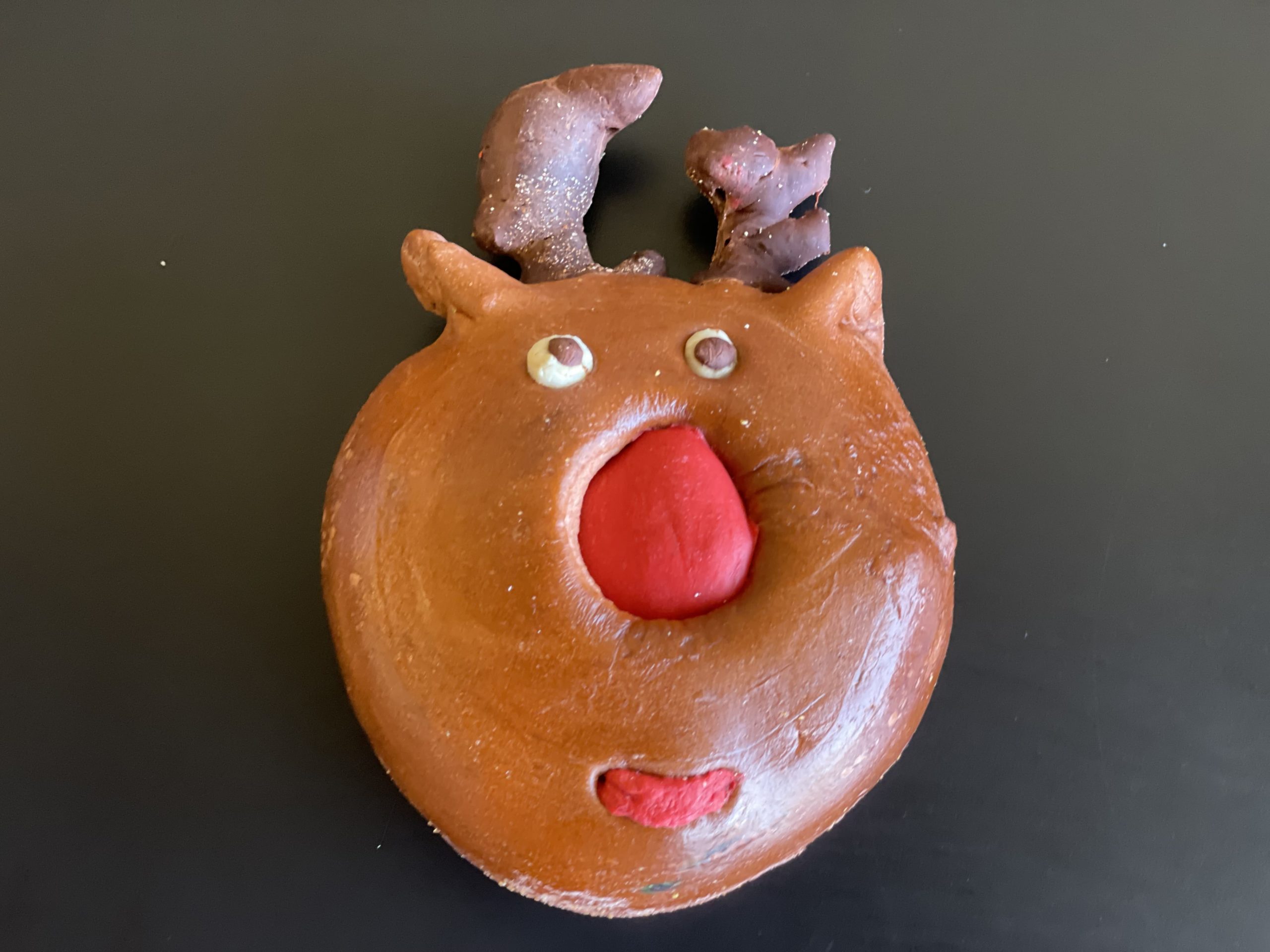 H-Reindeer Bagel-min