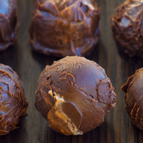 Brownie-Fat-Bombs hot chocolate bombs